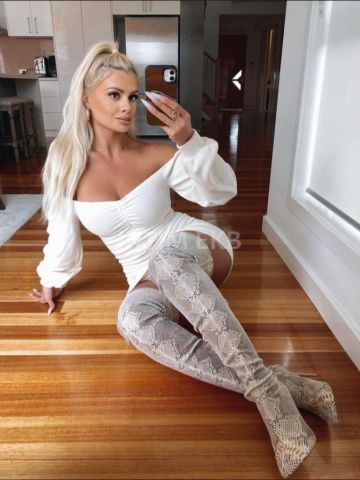 Камилла Роскошная Фигура фото 6